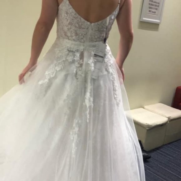 Clarisse Size 10 Brand New Ivory Wedding Dress - Picture 2 of 8